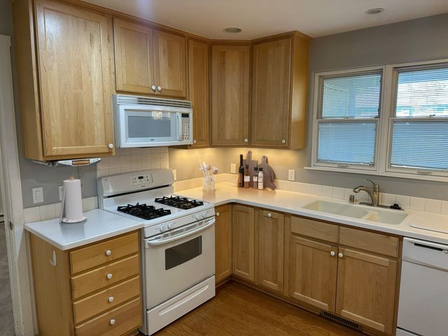 1335 Sage Loop, Los Alamos, NM 87544