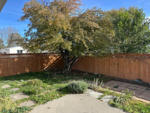 1335 Sage Loop, Los Alamos, NM 87544