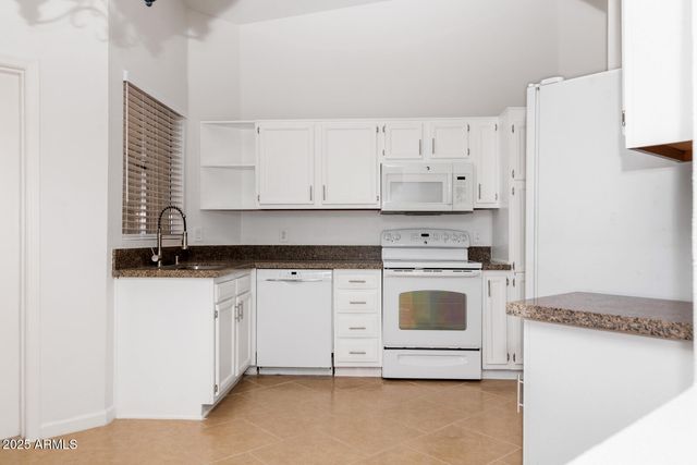 7455 W GREER Avenue, Peoria, AZ 85345