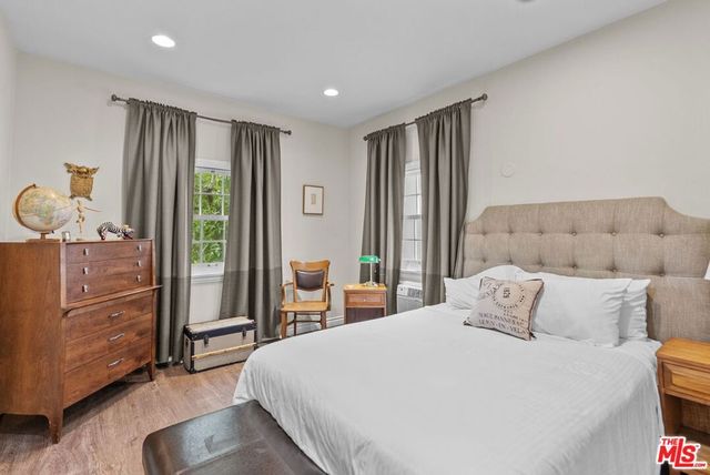 9528 W Olympic Boulevard, Beverly Hills, CA 90212