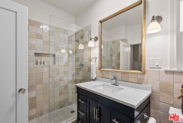 9528 W Olympic Boulevard, Beverly Hills, CA 90212