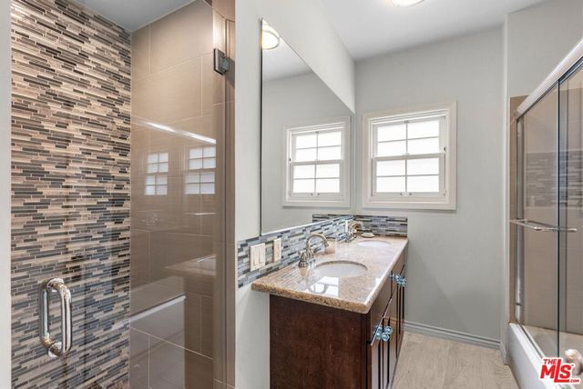 9528 W Olympic Boulevard, Beverly Hills, CA 90212