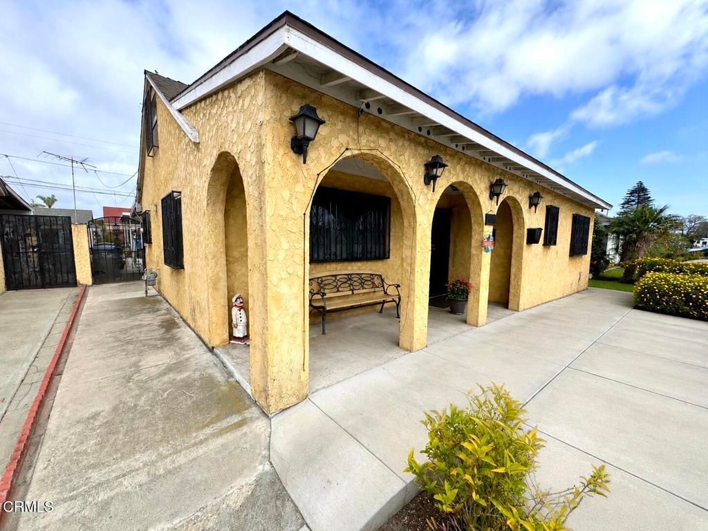 Image 3 of property listing at 1214 S Ventura Road, Oxnard, CA 93033