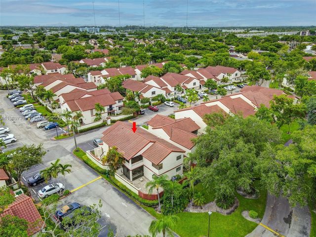 337 Ives Dairy Road 12, Miami, FL 33179