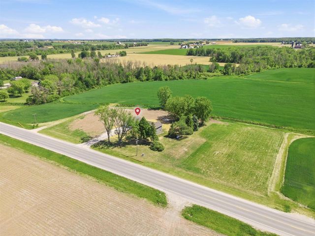 W3913 COUNTY E, Chilton, WI 53014