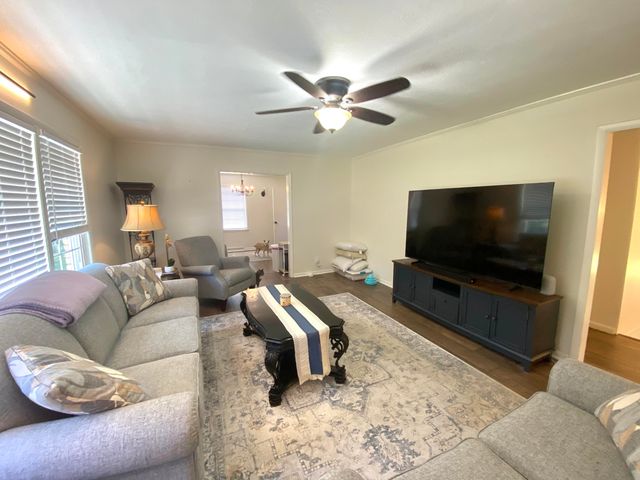 145 Hillmont Drive, Paducah, KY 42003