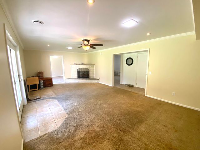 145 Hillmont Drive, Paducah, KY 42003