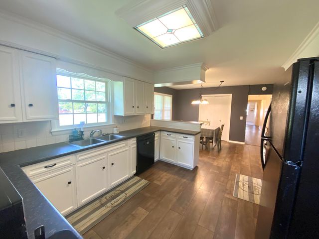 145 Hillmont Drive, Paducah, KY 42003