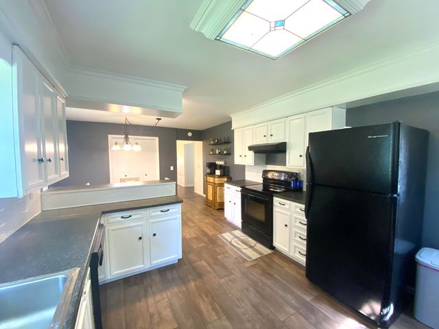 145 Hillmont Drive, Paducah, KY 42003