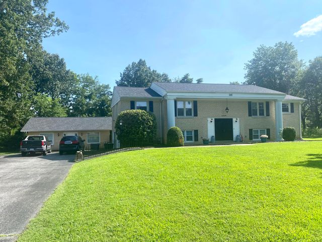 145 Hillmont Drive, Paducah, KY 42003
