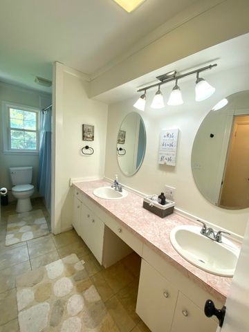 145 Hillmont Drive, Paducah, KY 42003