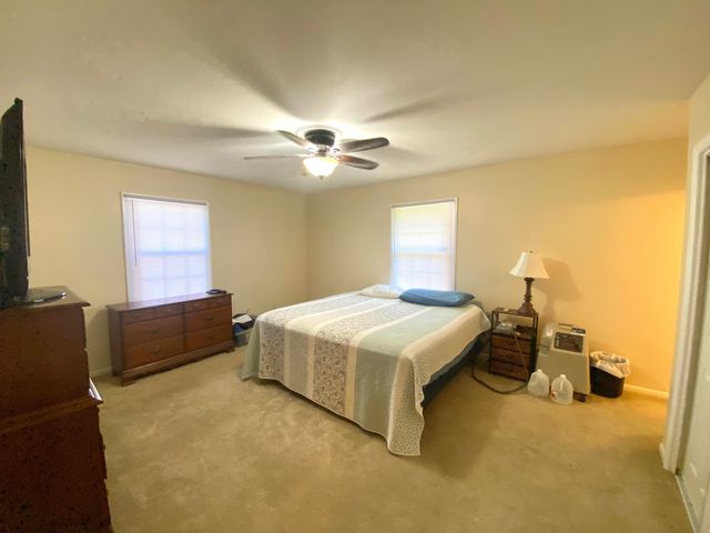 145 Hillmont Drive, Paducah, KY 42003