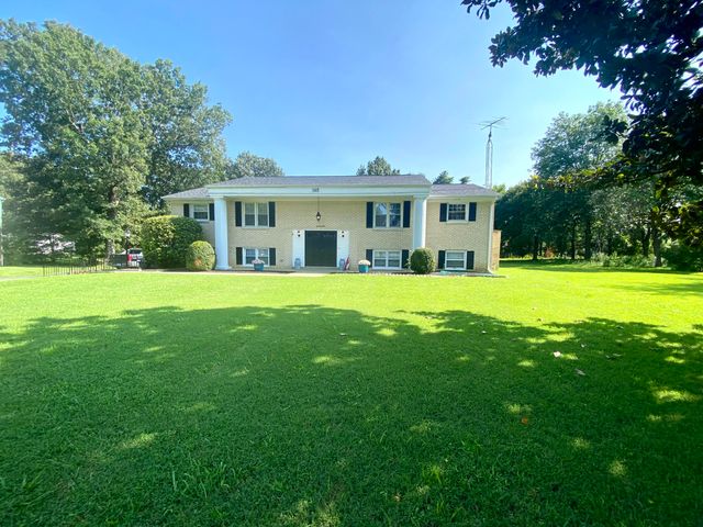 145 Hillmont Drive, Paducah, KY 42003