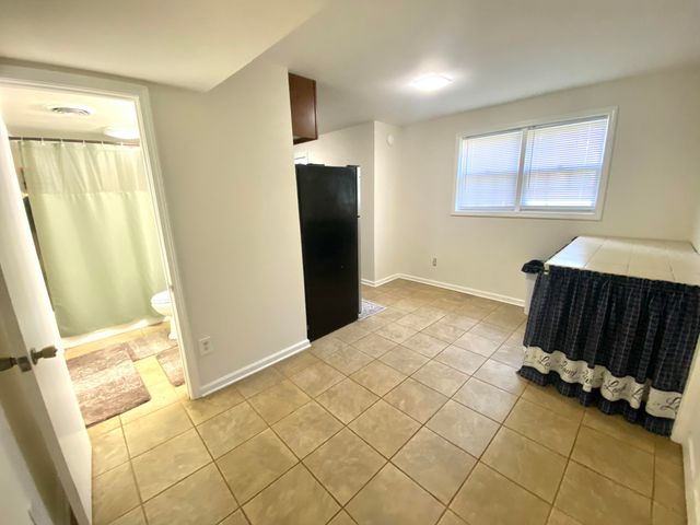145 Hillmont Drive, Paducah, KY 42003