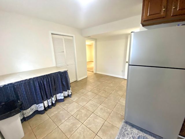 145 Hillmont Drive, Paducah, KY 42003