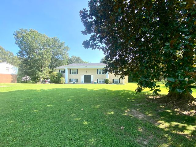 145 Hillmont Drive, Paducah, KY 42003