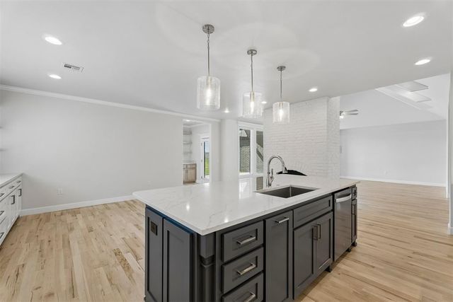 15713 Paterson Avenue, Oklahoma City, OK 73078