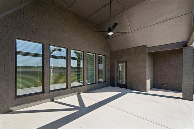 15713 Paterson Avenue, Oklahoma City, OK 73078