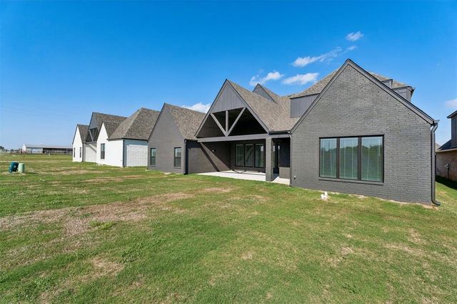 15713 Paterson Avenue, Oklahoma City, OK 73078