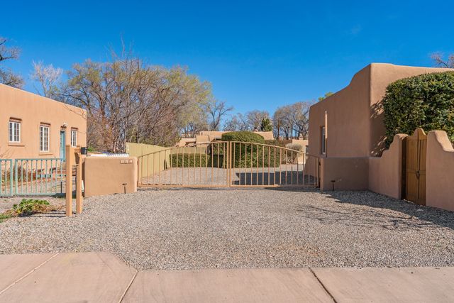115 Santa Fe Avenue I, Santa Fe, NM 87505