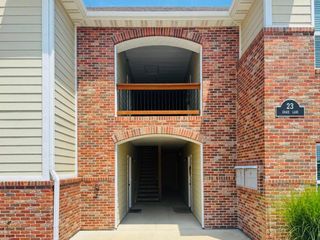23 N GRACE LN 202, Columbia, MO 65201