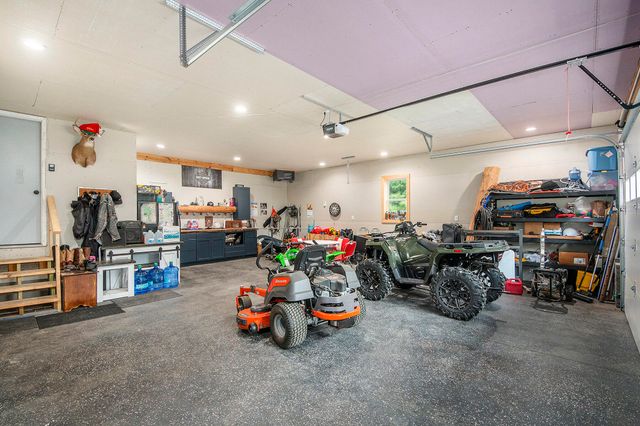 8861 S Big Buck Lane, Newaygo, MI 49337