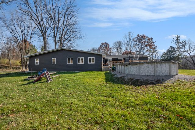 8861 S Big Buck Lane, Newaygo, MI 49337