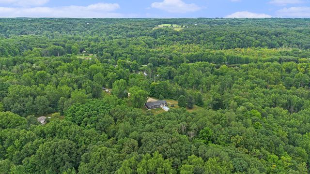 8861 S Big Buck Lane, Newaygo, MI 49337