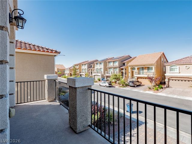 8104 Russell Creek Court, Las Vegas, NV 89139
