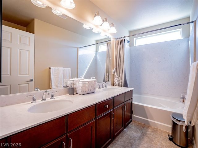 8104 Russell Creek Court, Las Vegas, NV 89139