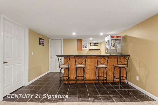 1375 Lathrup Park, Saginaw Twp, MI 48638