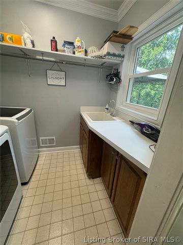 1523 Stone Ridge Drive, Georgetown, IN 47122