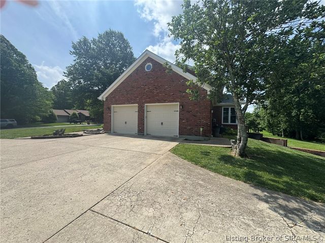 1523 Stone Ridge Drive, Georgetown, IN 47122