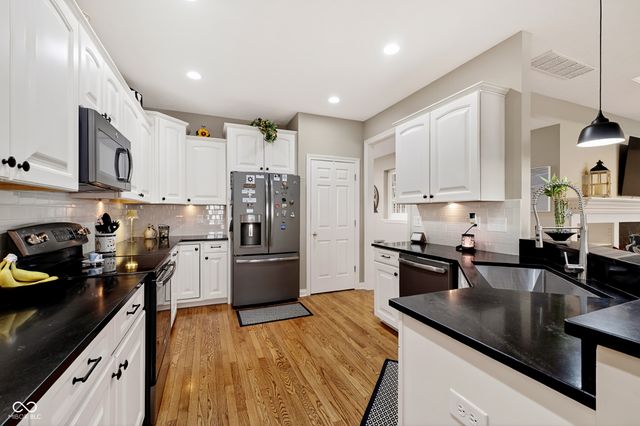 12996 Overview Drive, Fishers, IN 46037