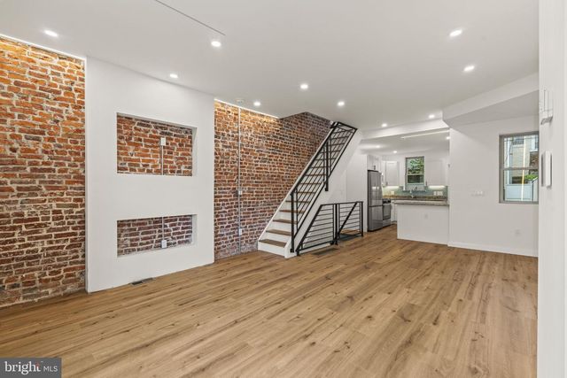 2514 S BANCROFT ST, Philadelphia, PA 19145