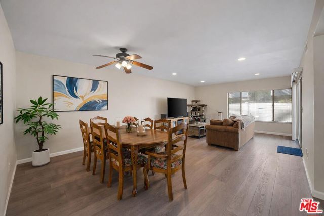 18515 Mayall Street J, Northridge (los Angeles), CA 91324