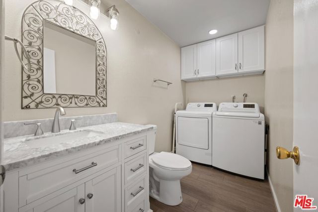 18515 Mayall Street J, Northridge (los Angeles), CA 91324