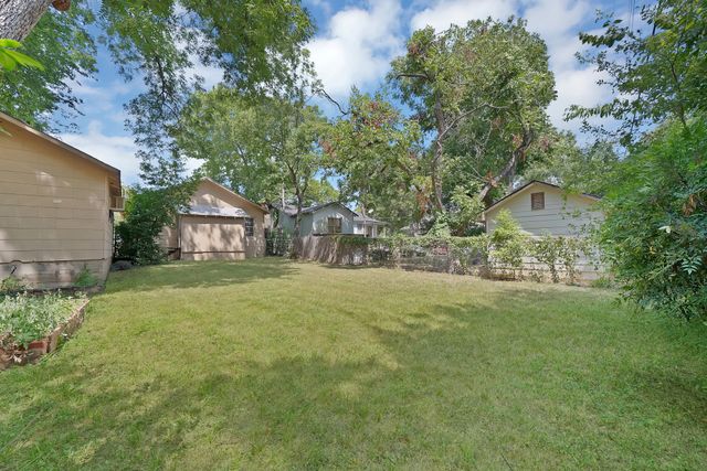 515 Woodrow Avenue, Fort Worth, TX 76105