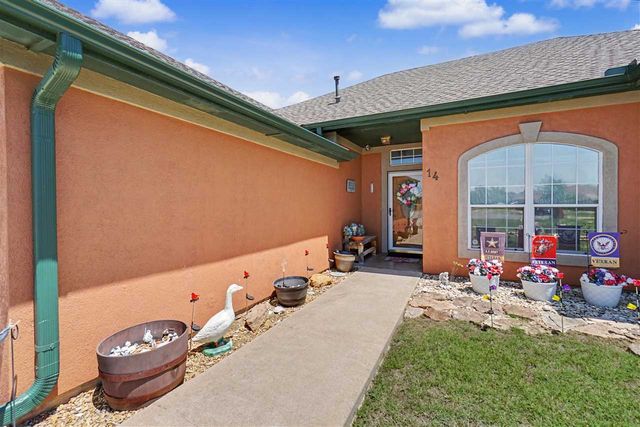 14 NW Stonebrook Dr, Lawton, OK 73505