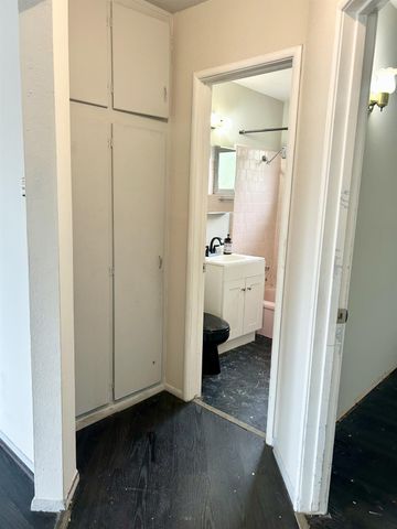 337 Acacia St, Lodi, CA 95240