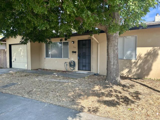 337 Acacia St, Lodi, CA 95240