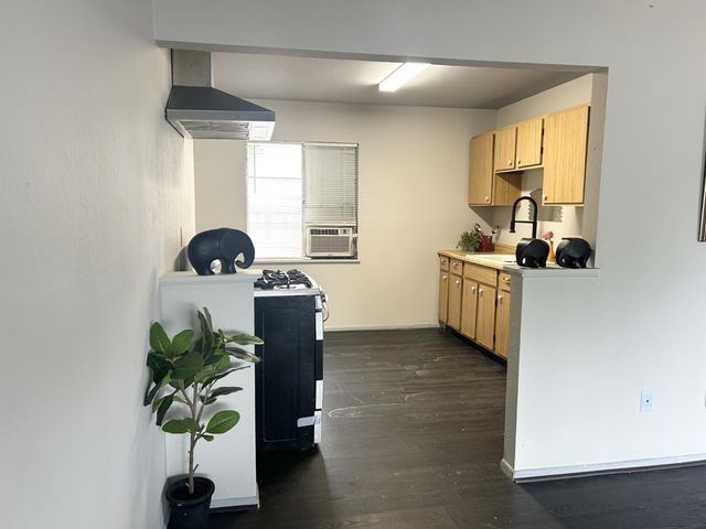 337 Acacia St, Lodi, CA 95240