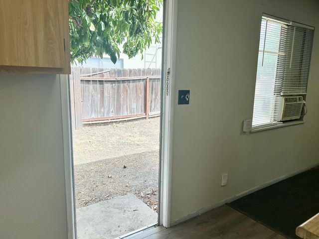 337 Acacia St, Lodi, CA 95240