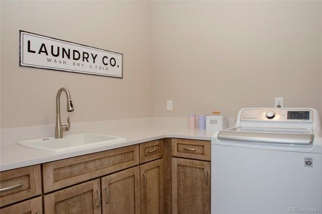 7936 S Jamestown Court, Aurora, CO 80016