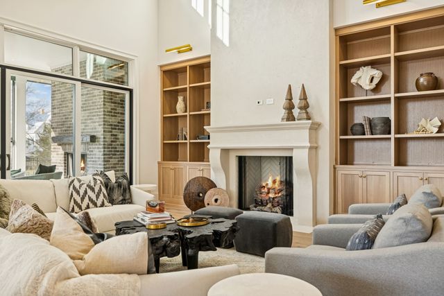 8864 Edgecomb Dr, College Grove, TN 37046