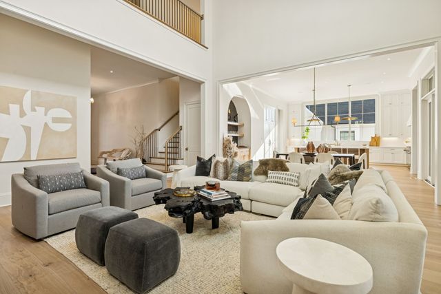 8864 Edgecomb Dr, College Grove, TN 37046