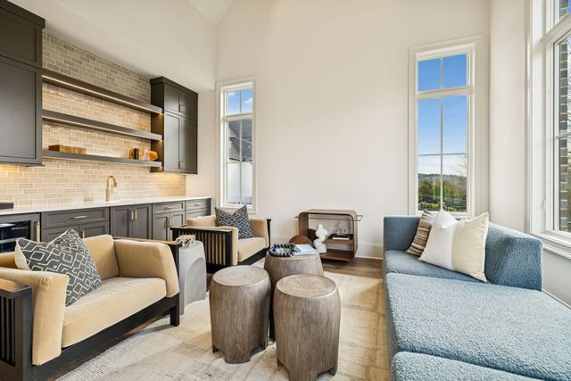 8864 Edgecomb Dr, College Grove, TN 37046