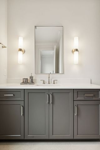 8864 Edgecomb Dr, College Grove, TN 37046