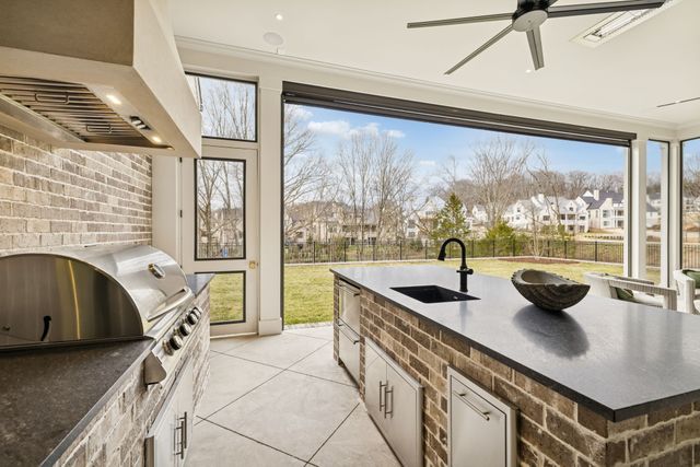 8864 Edgecomb Dr, College Grove, TN 37046