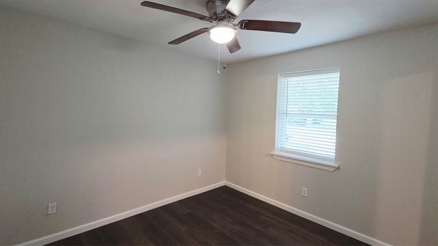 314 16th Street W, Irving, TX 75060